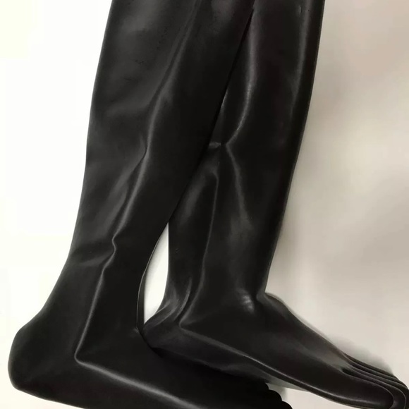 Latex Toe Socks 100% Latex Rubber 0.4 thickness - Picture 3 of 5